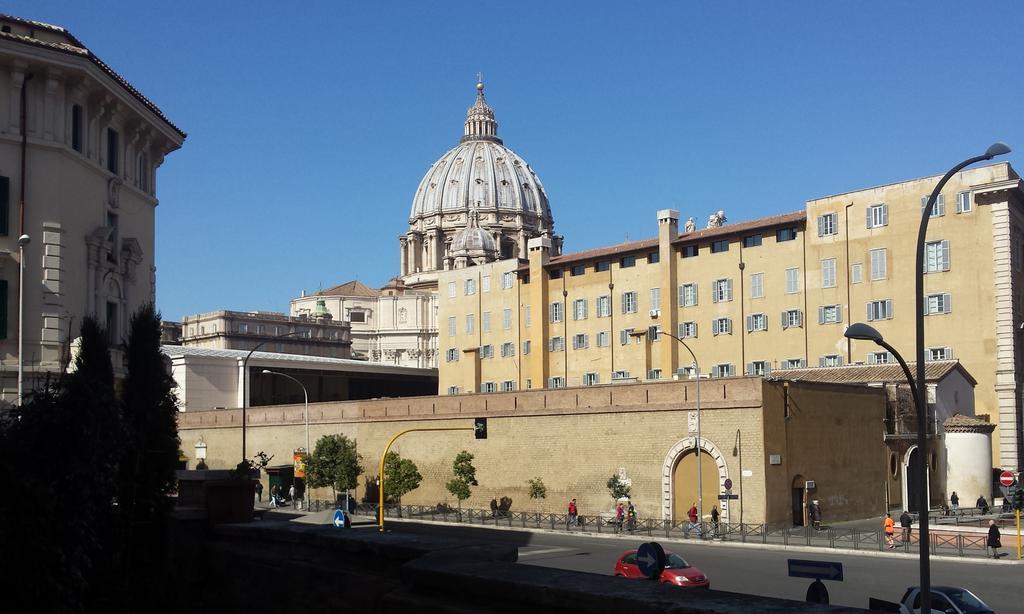 Steps From The Vatican Guesthouse Exteriör bild
